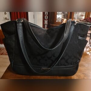 Coach Black Signature Park Carrie Tote